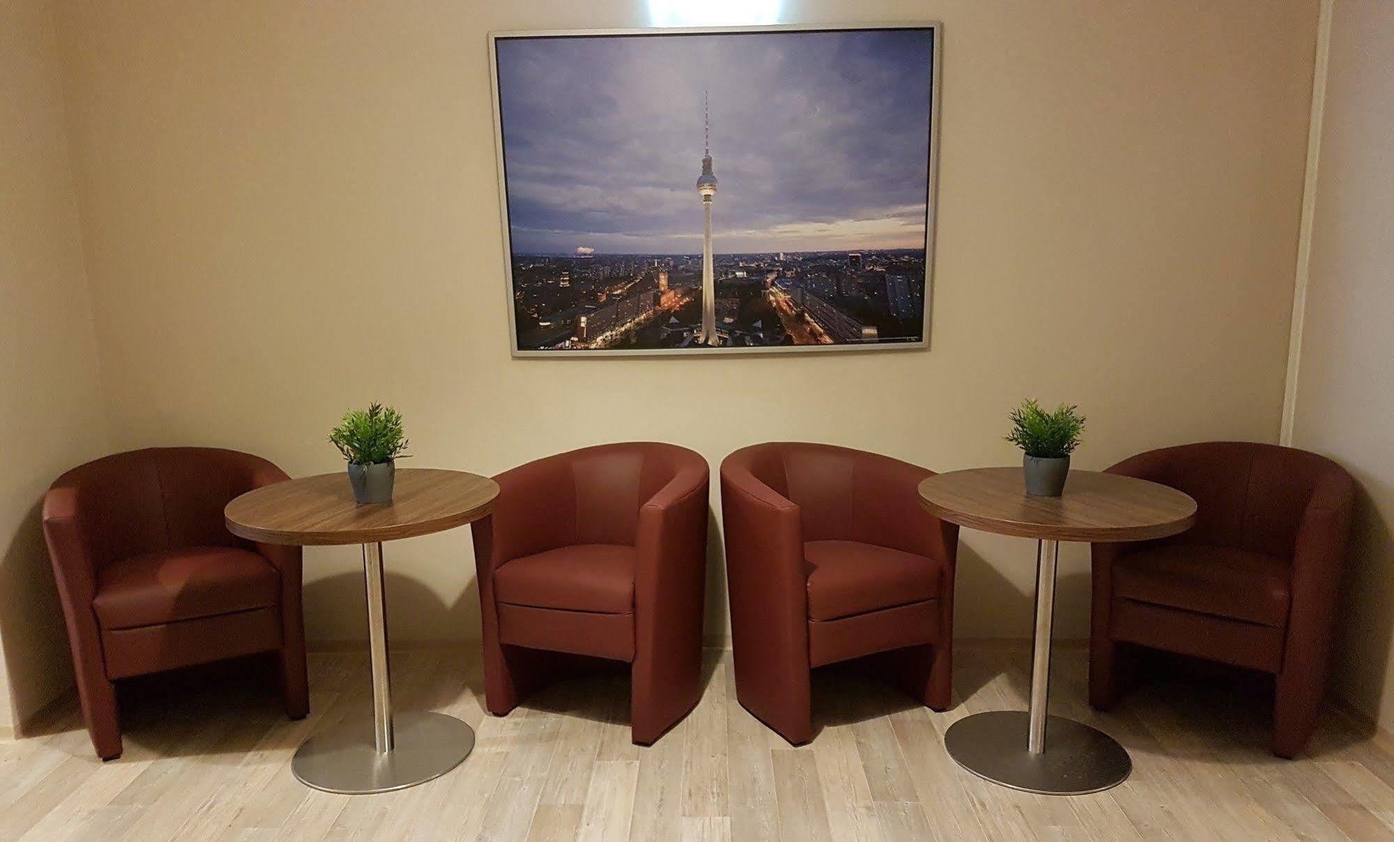 Hotel Pension Eberty Berlin Exterior photo